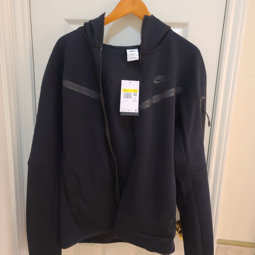Nike All Weather - Picture 3 of 4